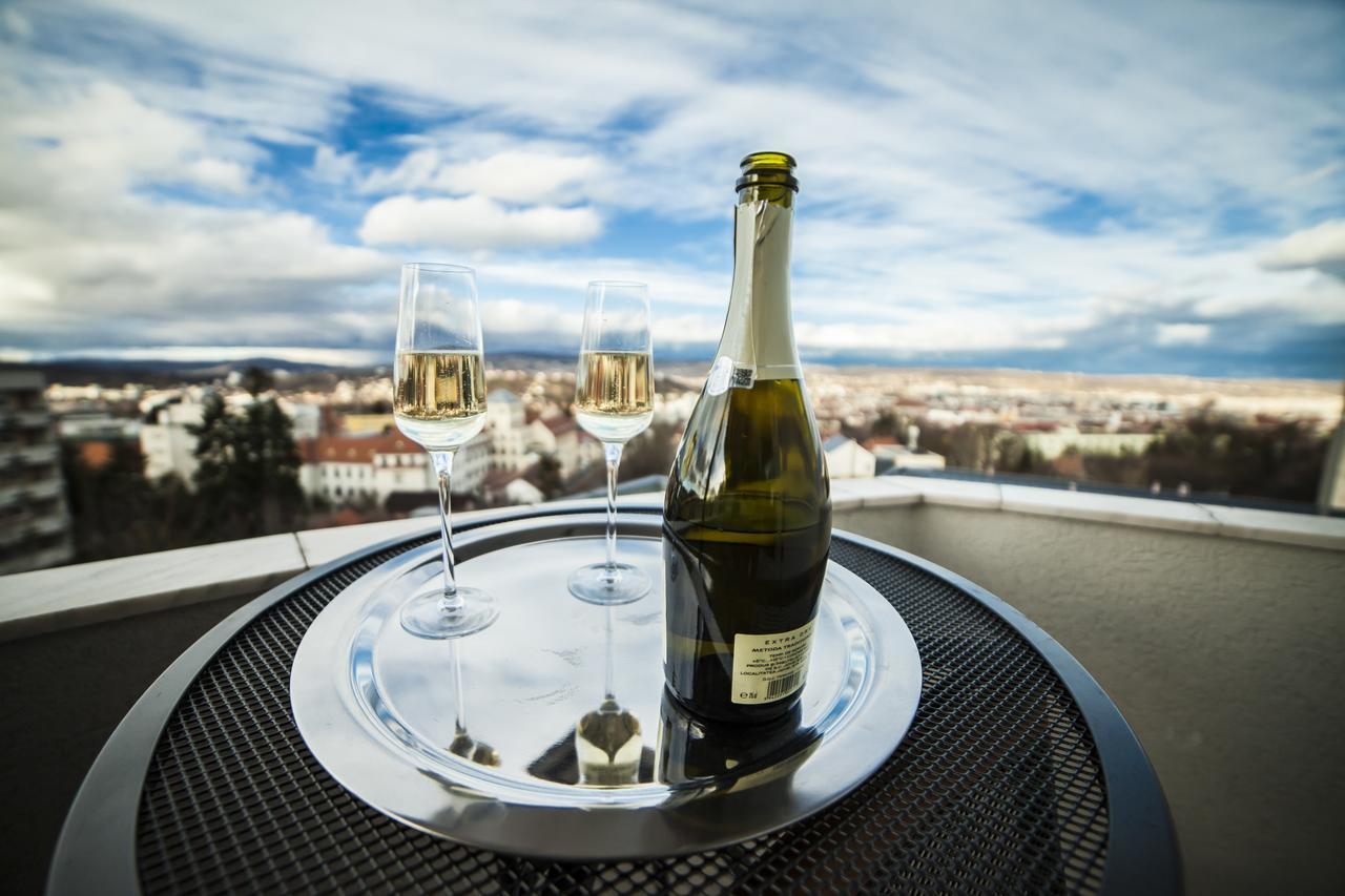 Business Class Apartment Cluj-Napoca Exterior foto