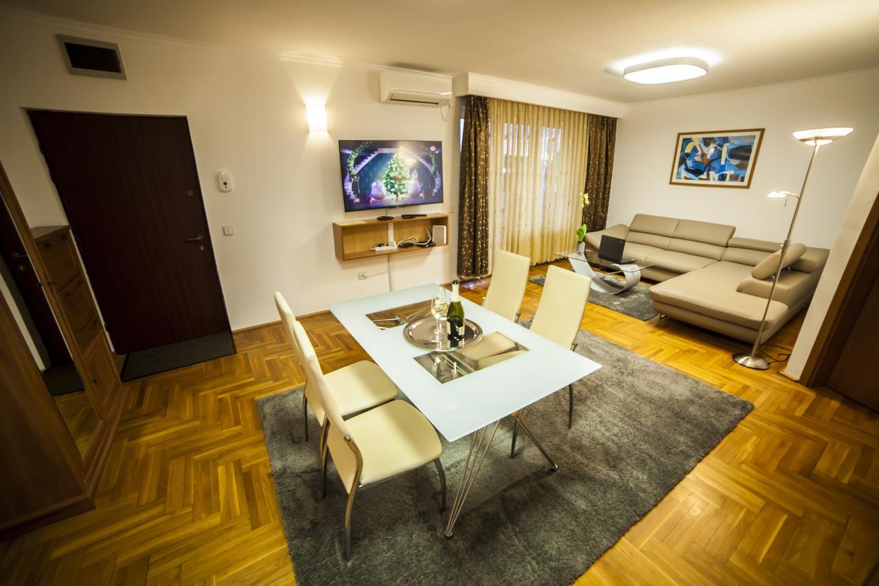Business Class Apartment Cluj-Napoca Exterior foto