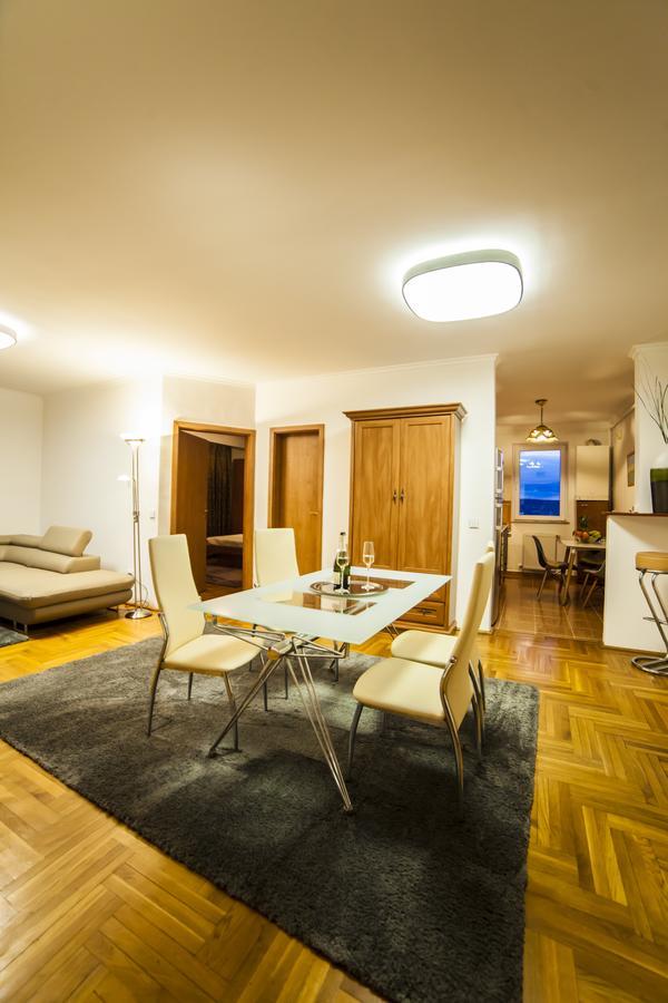 Business Class Apartment Cluj-Napoca Exterior foto